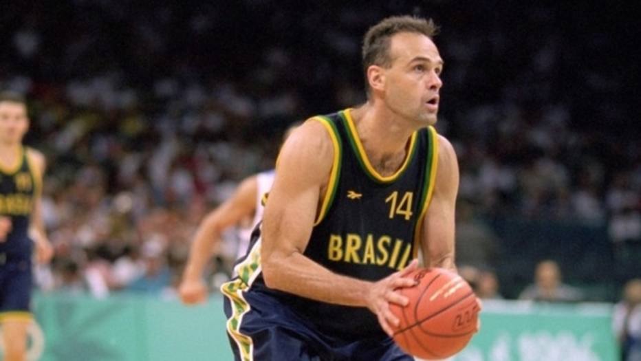 Um dos maiores atletas do Brasil, Oscar Schmidt será atração das galerias da CBB do eMuseu do Esporte eMuseu do Esporte; CBCa, CBTM também terão espaços
