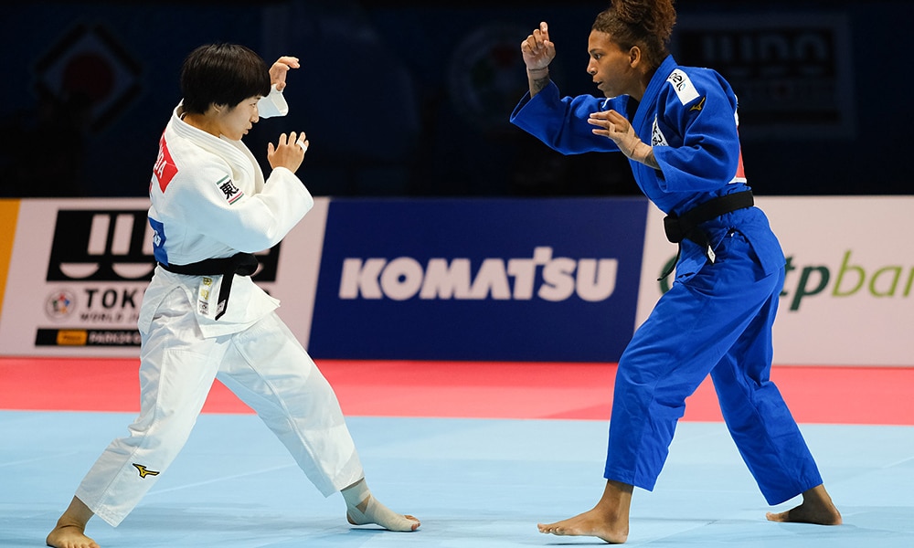 Rafaela Silva contra Yoshida no Mundial de Judô em Tóquio