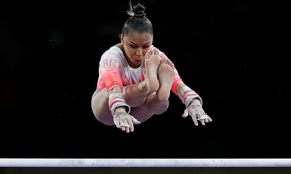 Flavia Saraiva, na final do individual geral do Mundial de ginástica artística, quando garantiu a classificação para a Olimpíada de Tóquio