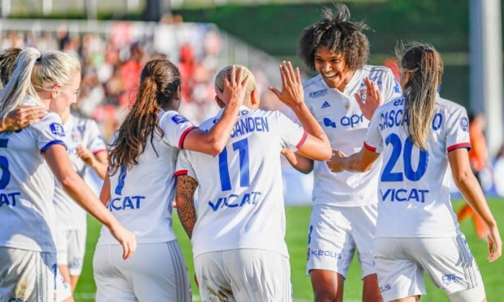 Lyon vence seu 14º título do Campeonato Francês de futebol feminino após pandemia interromper a temporada 