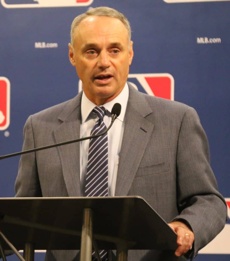 Rob Manfred, comissionário da MLB   Covid-19 e temporada está no limbo