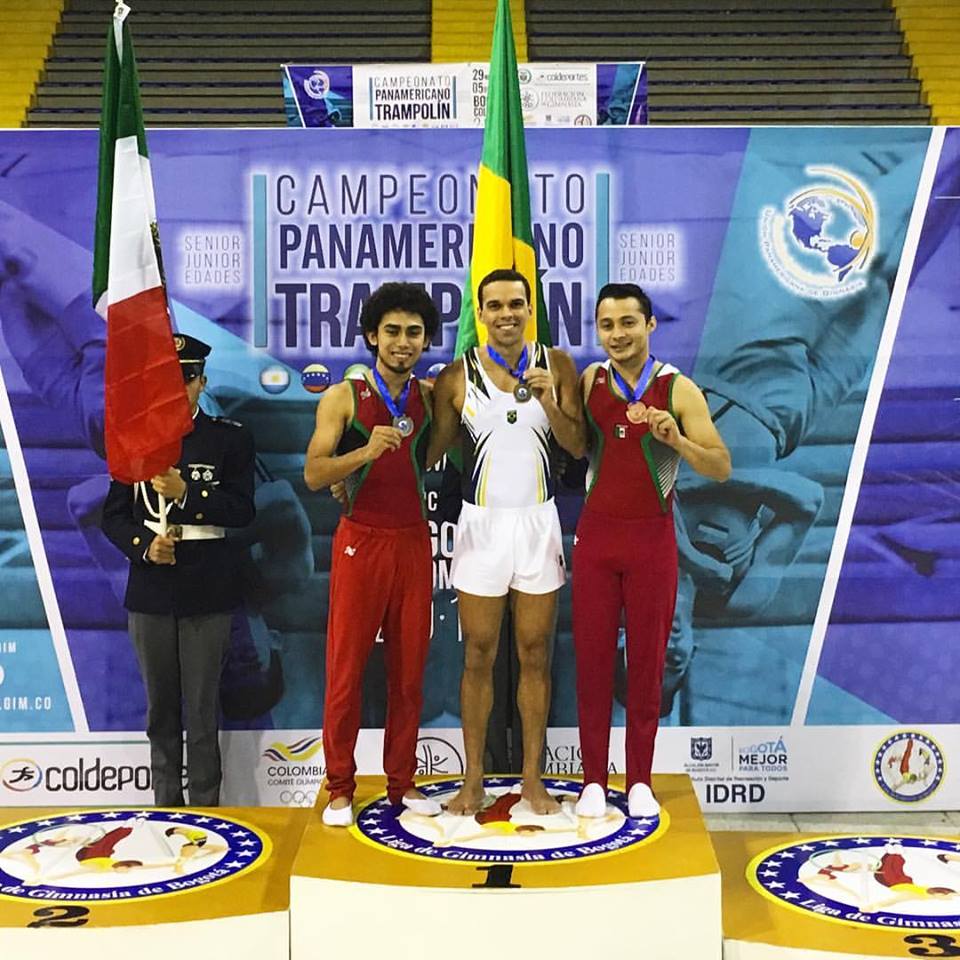 Rafael Andrade ganhou a medalha de ouro no Campeonato Pan-Americano de Trampolim em Bogotá