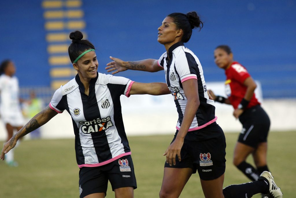 Sole Jaimes marca duas vezes e chega a sete gols no Brasileiro feminino
