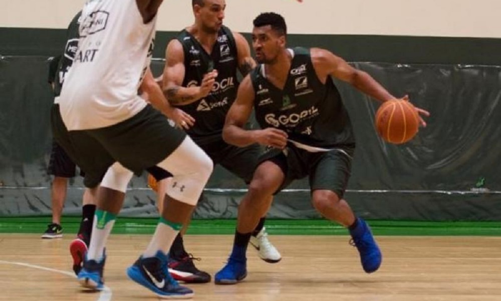 Bauru e Pinheiros abrem os playoffs do Campeonato Paulista.