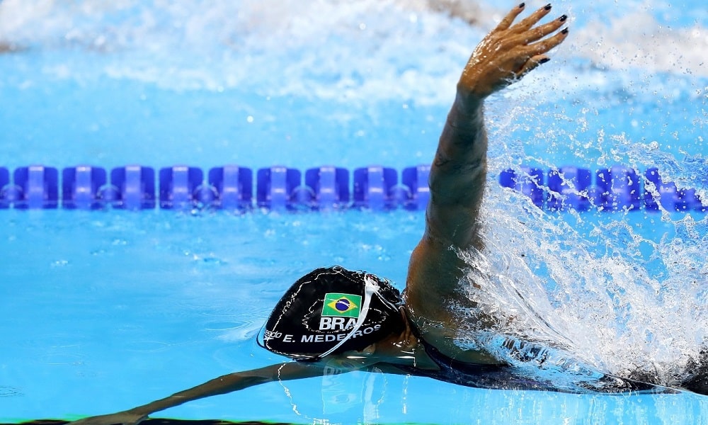 Brasil conquista prata e bronze no 1º dia da Copa do Mundo de Natação.