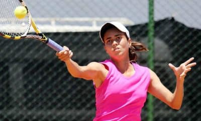 Marcela Guimarães Bueno vai às quartas nas duplas em Portugal