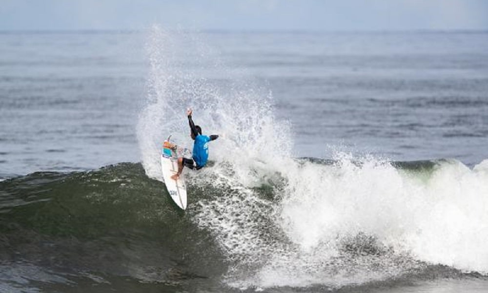 Peterson Crisanto confirma vaga no CT 2019 no Havaí