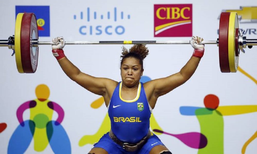 Jaqueline Ferreira na disputa do arranco e arremesso nos Jogos de Lima