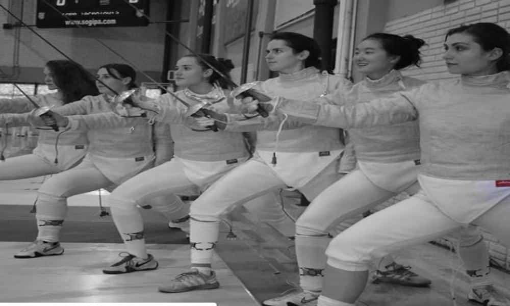 Sabre por equipes feminino