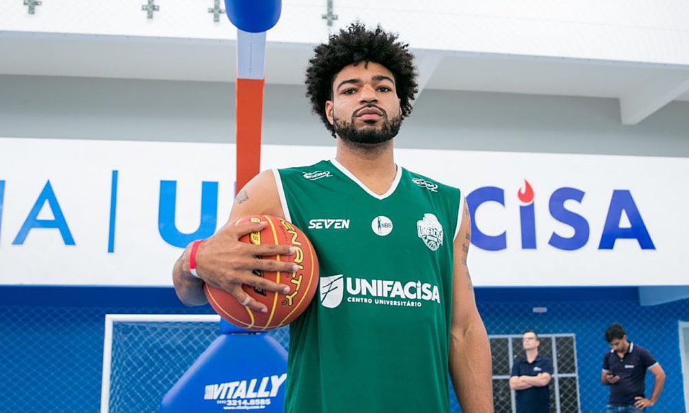 Delano Spencer, ala do Basquete Unifacisa