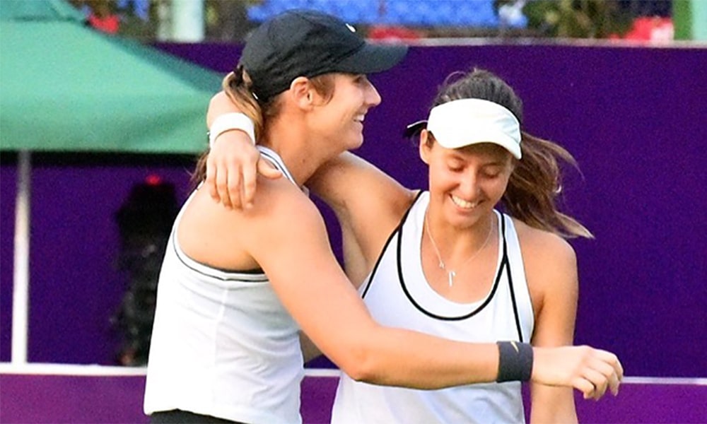 Luisa Stefani e Hayley Carter, campeãs do WTA de Tashkent volta circuito