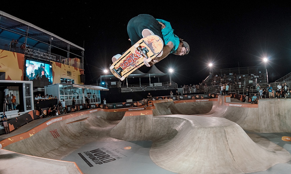 Pedro Barros treina para o Mundial de Skate Park