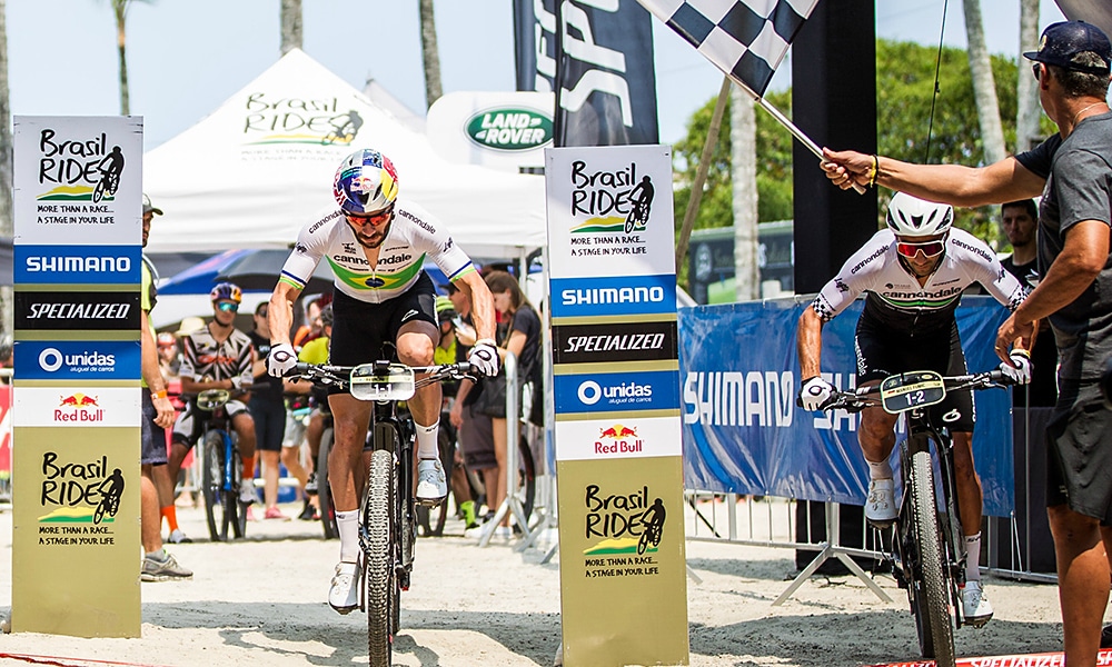 Henrique Avancini e Manuel Fumic na largada do Brasil Ride 2019