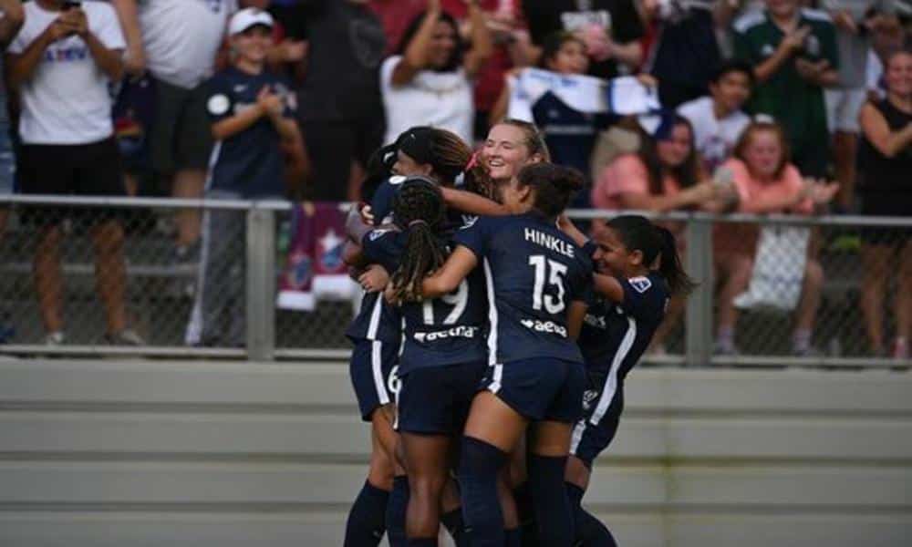 Debinha - North Carolina Courage