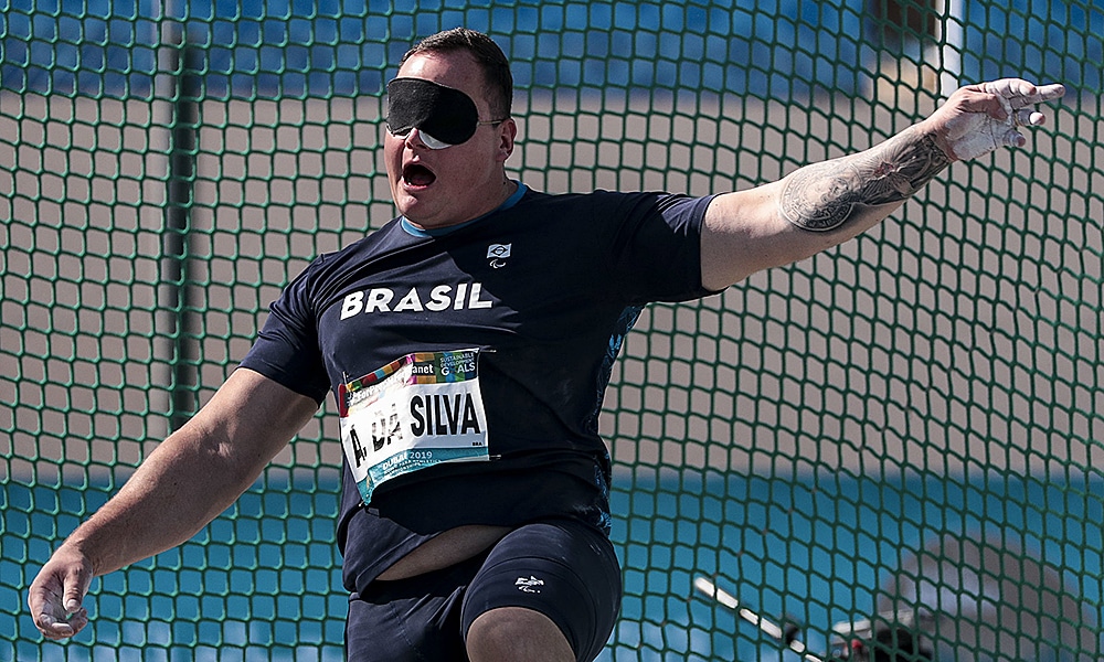 Alessandro Rodrigo foi ouro no Mundial de Atletismo Paralímpico de Dubai