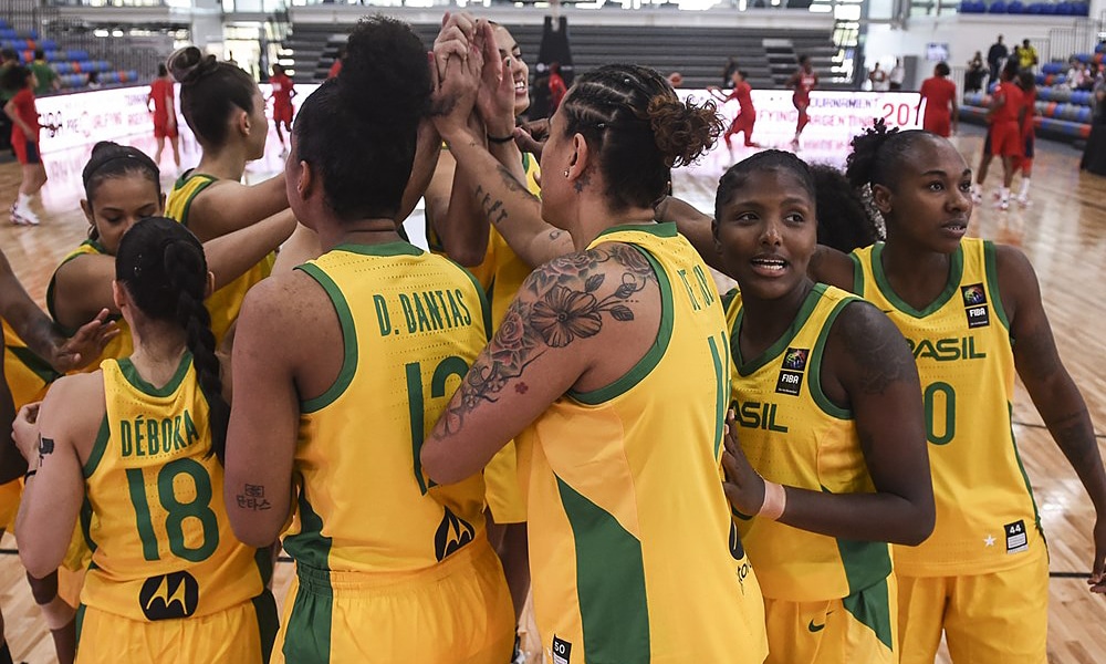 Seleção brasileira de basquete feminino no classificatório continental para o Pré-Olímpico Mundial