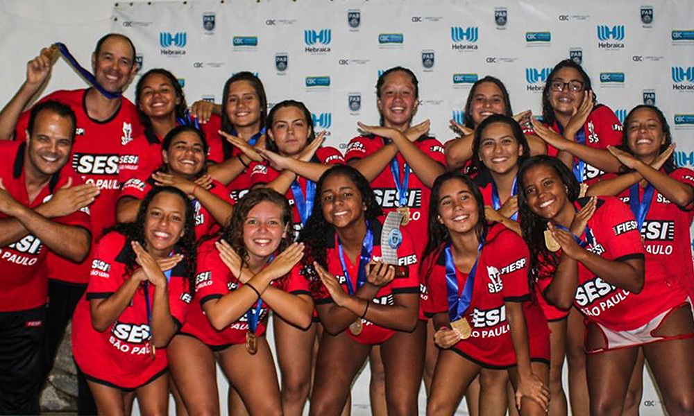 Sesi campeão brasileiro interclubes de polo aquático no feminino