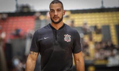 Bruno Savignani técnico do Corinthians de basquete masculino