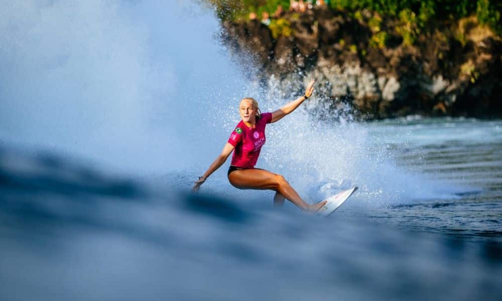 Tatiana Weston-Webb - WSL _ ED SLOANE - classificada Tóquio 2020
Assista ao vivo: Mundial de surfe - World Surf League
