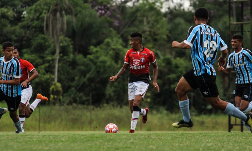 Joinville treina antes da estreia na Copa São Paulo contra o Nova Iguaçu