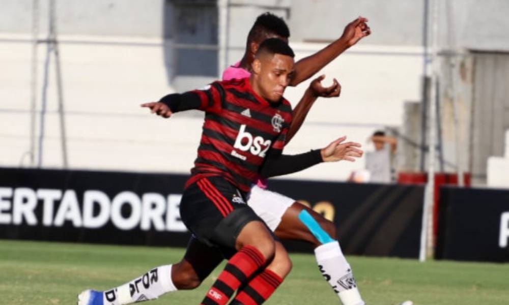 Flamengo perde nos pênaltis e cai na semi da Libertadores