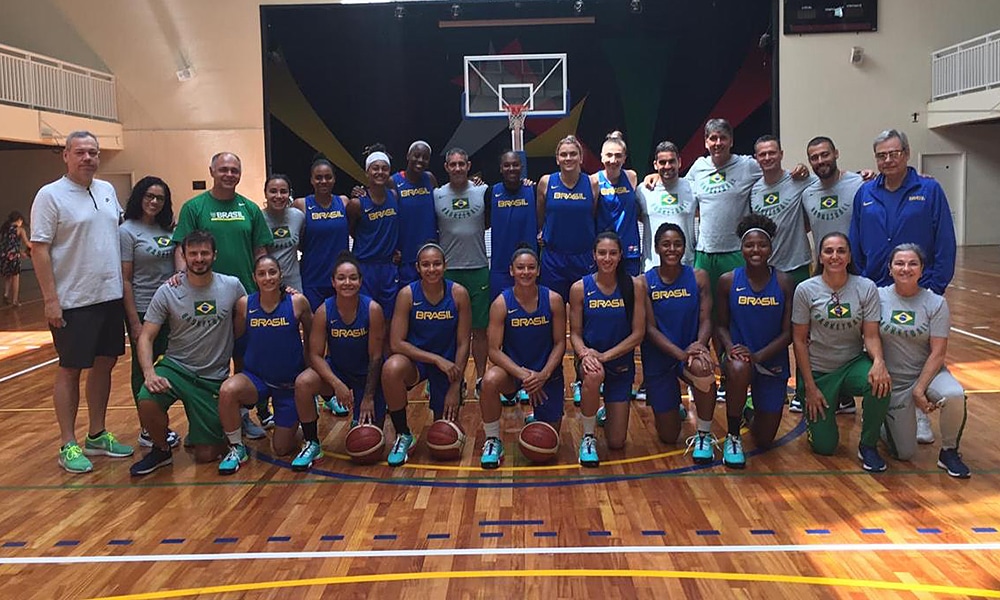 Seleção brasileira de basquete feminino que vai disputar o pré-olímpico mundial