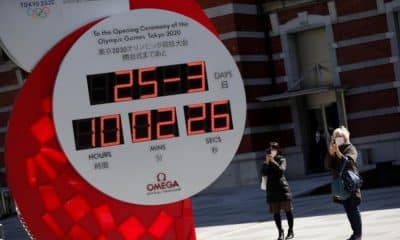 Adiamento: Relógio na estação central de Tóquio - Japão - parou a contagem regressiva para Jogos Olímpicos do Japão(Foto: Reuters/Issei Kato)