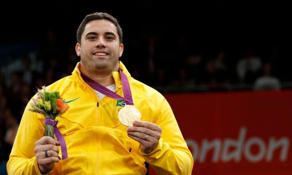 Jovane Guissone, campeão paralímpico da esgrima em Londres 2012