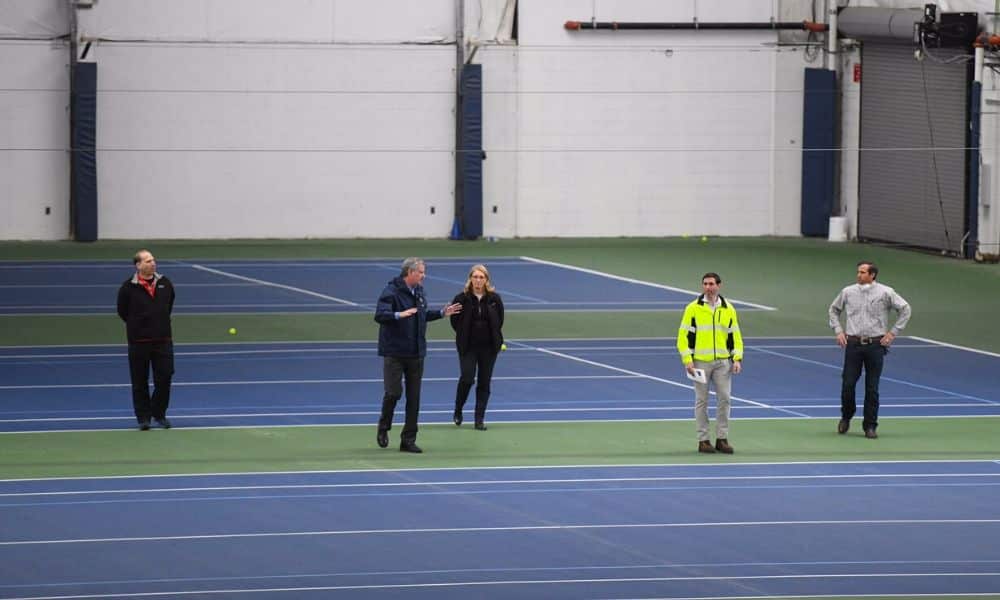 Prefeito de Nova York visita as instalações do Us Open de tênis, que servirão de hospital em meio à pandemia