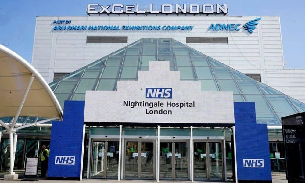  ExCeL London, complexo de eventos em Londres, é um dos hospitais de campanha contra a epidemia 