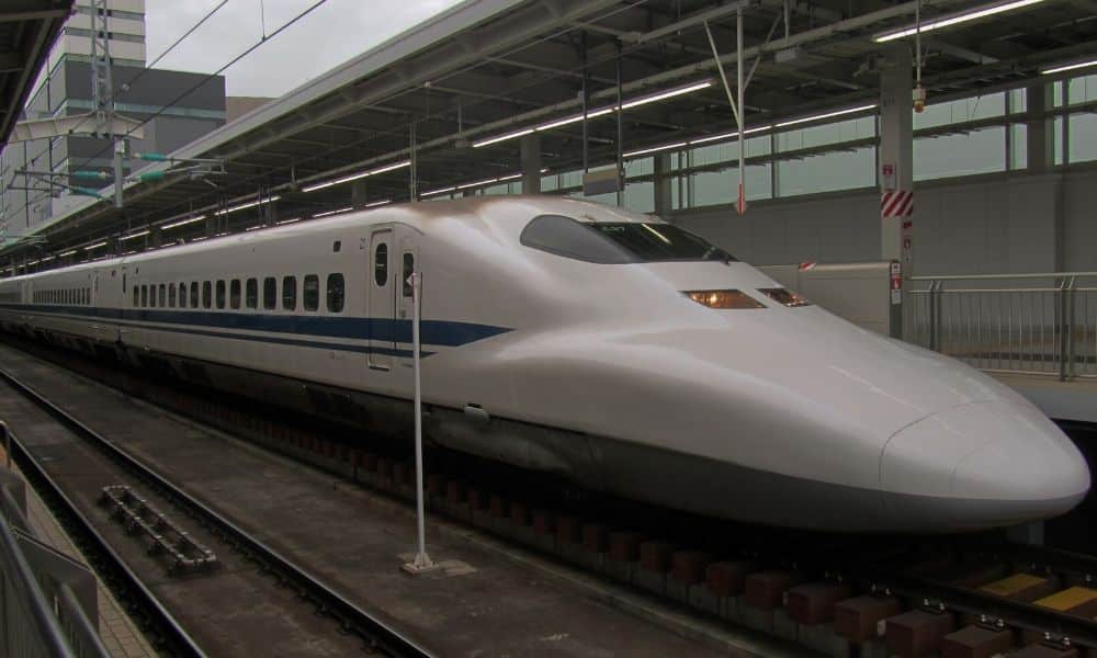 Shinkansen, Rede ferroviária vê diminuição de passageiros durante o estado de emergência na pandemia de coronavírus