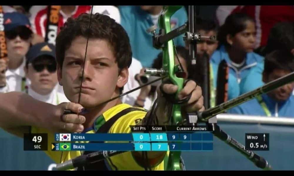 Aos 16 anos, Marcus D'Almeida foi prata na Copa do Mundo 2014 de tiro com arco