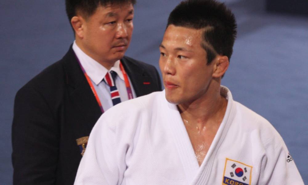 O judoca coreano Wang Ki-chun, bicampeão mundial e medalhista olímpico em Pequim-2008, foi banido para sempre do judô após acusações de abuso sexual