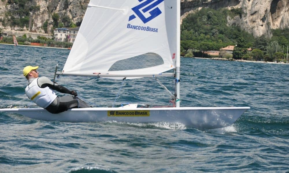 Robert Scheidt (laser) treina na Itália e mira competições de vela em setembro