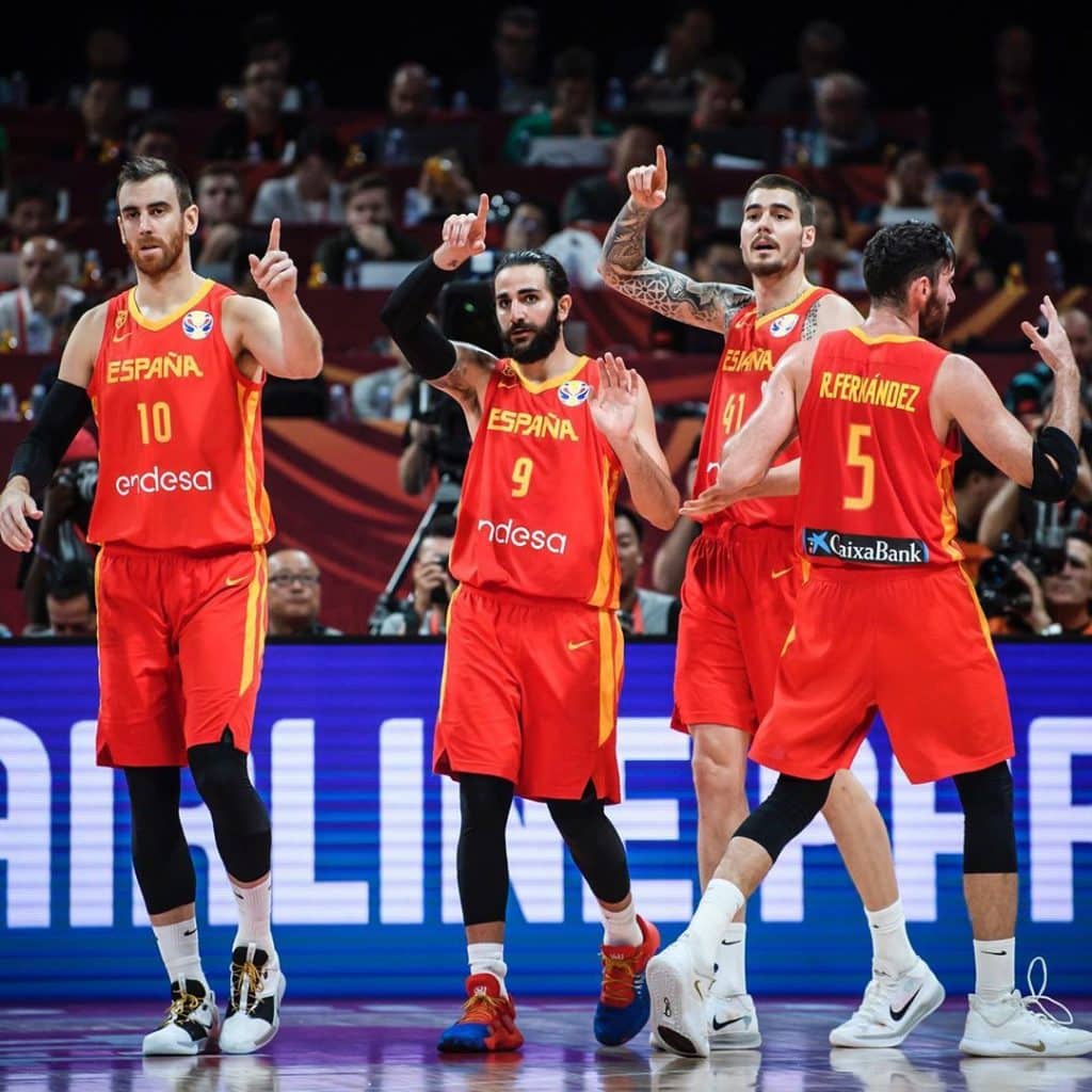 A Federação Internacional de Basquete (FIBA) cancelou três importantes torneios europeus por conta da pandemia: a EuropeCup, a EuroLeague e a EuroCup Women
