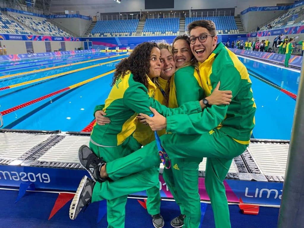 Em live com o Olimpíada Todo Dia que contou com a presença de grandes nadadores , Brandonn Almeida contou causos da seleção brasileira engraçados