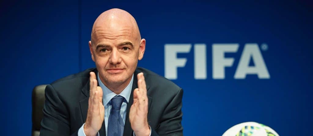 Gianni Infantino, presidente da Fifa que ajuda o futebol na pandemia