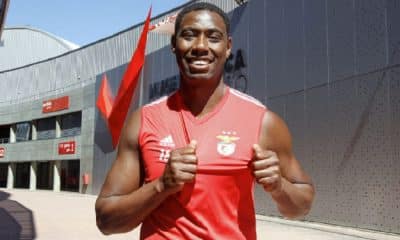 Zelão renova com Benfica