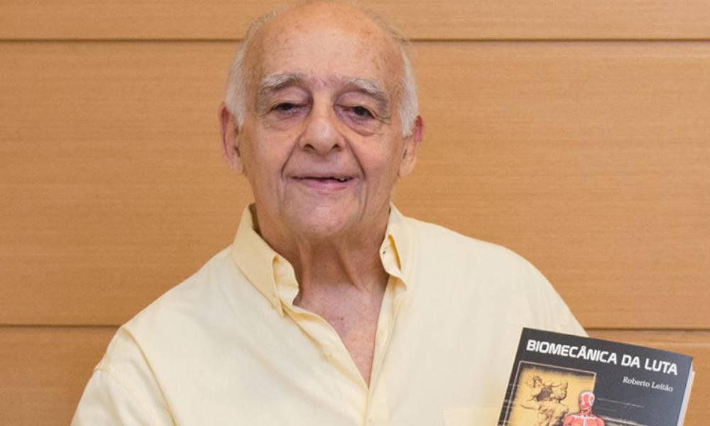 MEstre ROberto Leitão Cidade das Artes Marciais wrestling