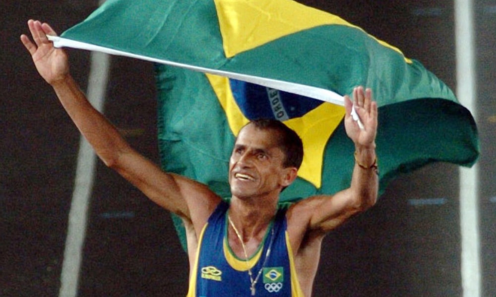 29/08/2004-ATENAS/GRECIA/TAEKWONDO - Vanderlei Cordeiro de Lima, chega em 3 lugar e ganha a medalha de bronze na Maratona, em Atenas