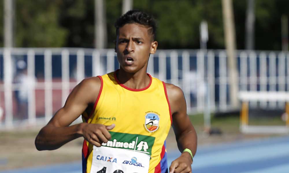 Lucas Pinho atletismo 800 m 1.500 m meio-fundo