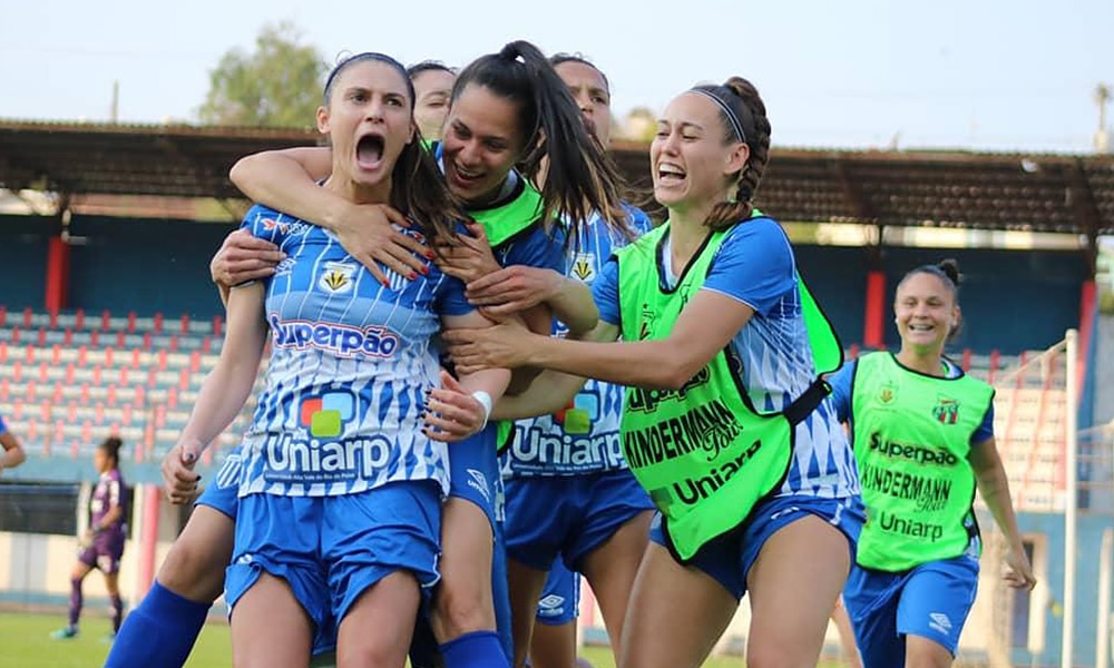 Pela 10ª rodada do Campeonato Brasileiro de Futebol feminino, a Ponte Preta recebe o Avaí Kindermann nessa quinta-feira (23); acompanhe ao vivo, às 15h