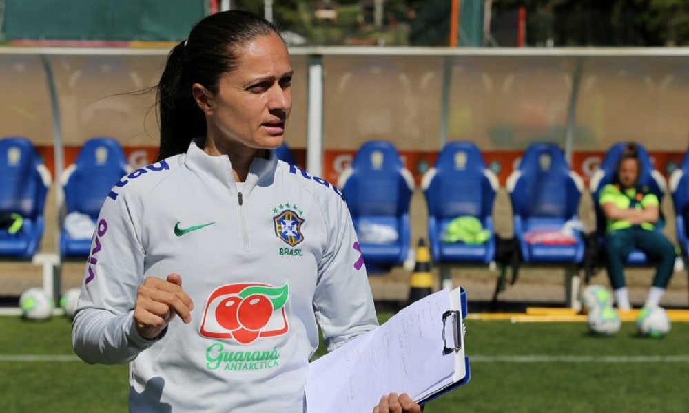 Simone Jatobá comemora longo período de treinamentos pela seleção feminina sub-17