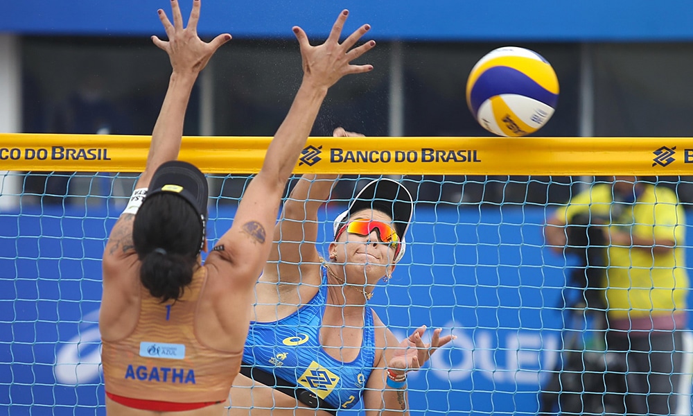 Ágatha e Duda Ana Patrícia e Rebecca Circuito Brasileiro Vôlei de Praia ouro saquarema Centro de Desenvolvimento de Voleibol CDV
