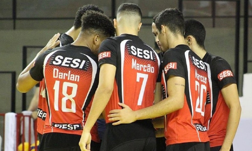 Em dois jogos remarcados da 7ª rodada da Superliga masculina por conta de casos de Covid-19 nos elencos, Sesi SP e Apan Blumenau saíram com vitórias