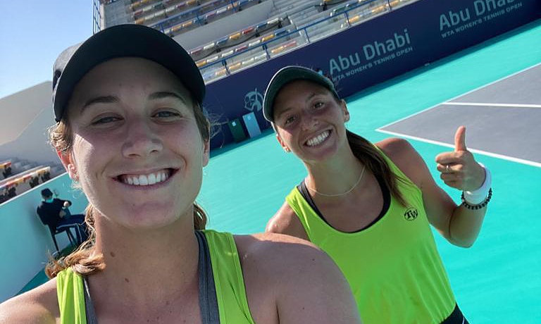 Luisa Stefani Hayley Carter Duplas WTA 500 de Abu Dhabi Brasileira tênis duplas