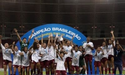 Fluminense campeão brasileiro sub-18 de futebol feminino em cima do internacional