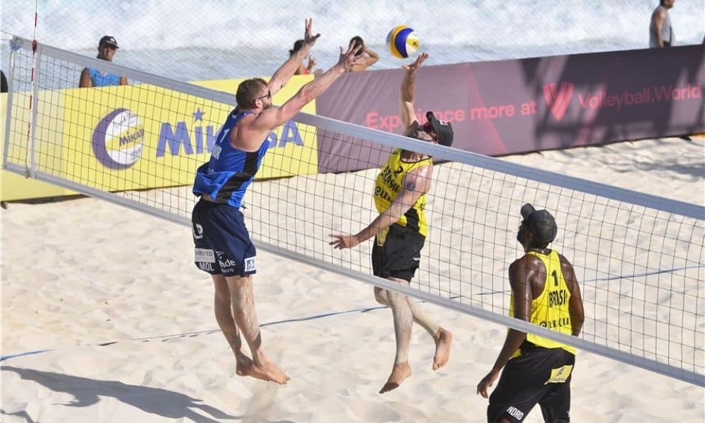 bruno schmidt volta ao circuito mundial de vôlei de praia com vitória ao lado do parceiro evandro