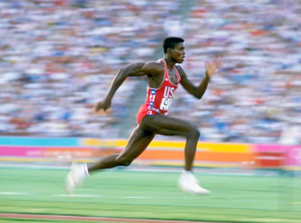 Carl Lewis no salto em distância masculino