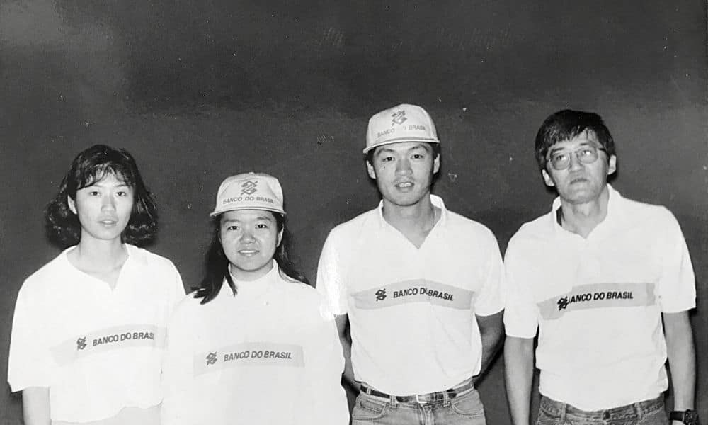 Equipe olímica de tênis de mesa de Barcelona-1992: Doti, Kosaka, Kano e o técnico Kobayashi
